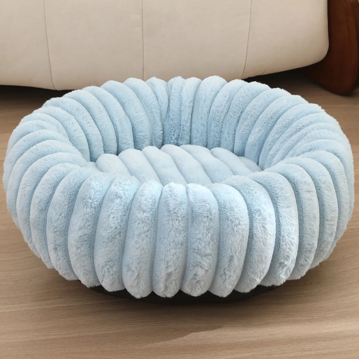 Round Pet Bed - Soft Plush Dog & Cat Bed for Winter