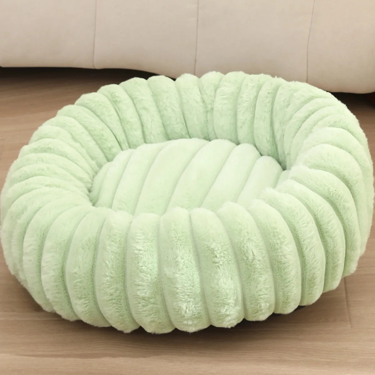 Round Pet Bed - Soft Plush Dog & Cat Bed for Winter