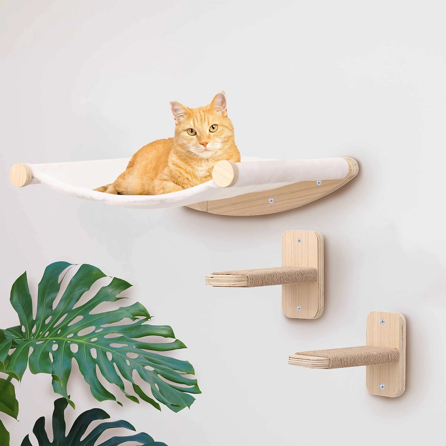 Wall-Mounted Cat Climbing Rope with Wooden Pedals & Sisal