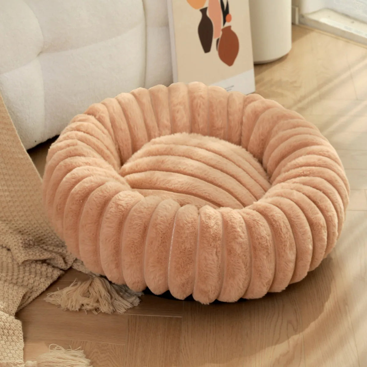 Round Pet Bed - Soft Plush Dog & Cat Bed for Winter